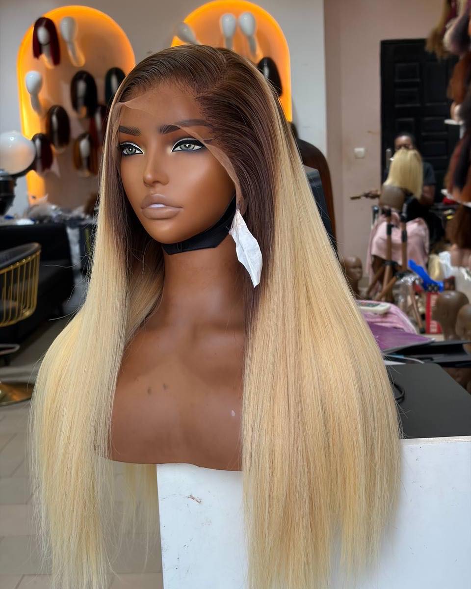 Tissage Brésilien Ombré Dark Root Blonde 24"